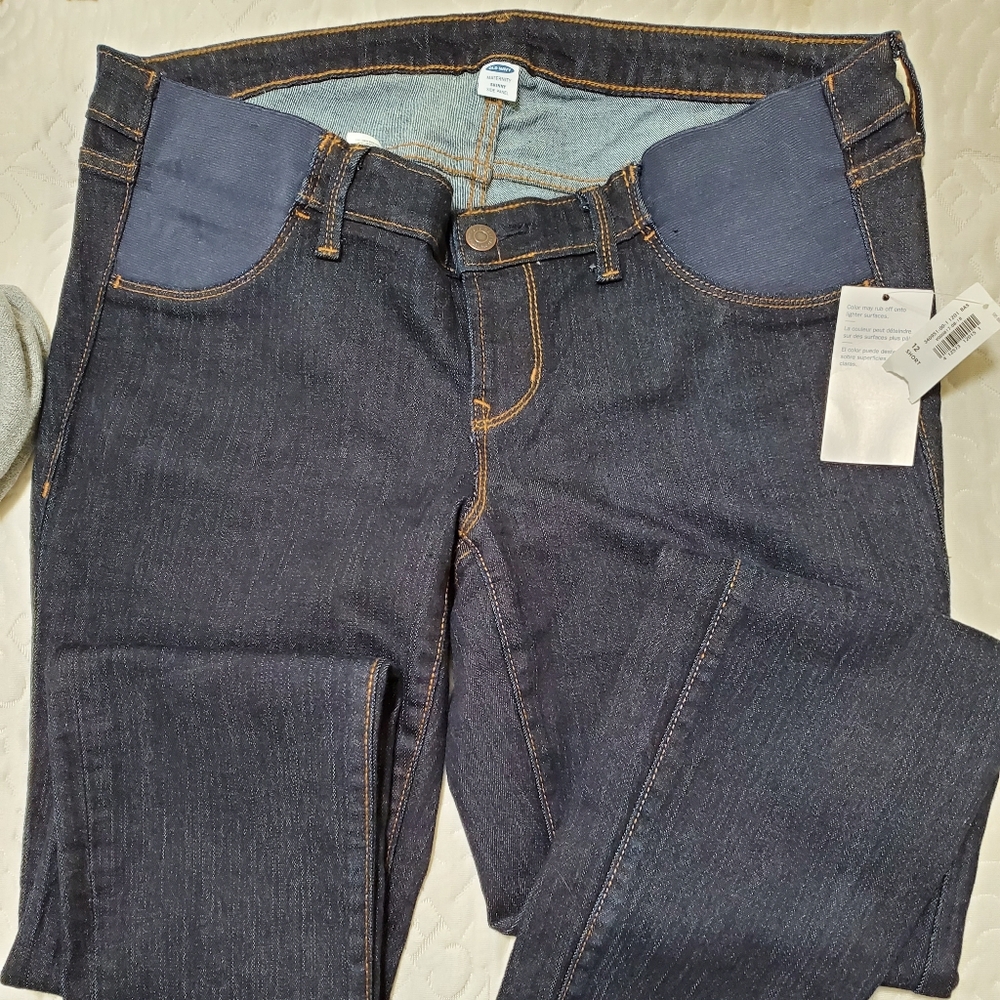 Size 12 short maternity  jeans nwt